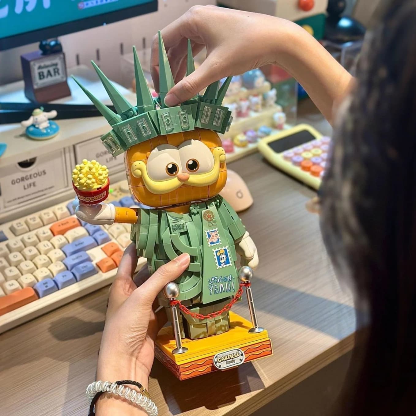 Figurine de Garfield en blocs de construction, Statue de la Liberté, Jouet d'assemblage de dessins animés pour enfants, Modèle de Pharaon, Ornement de bureau, Cadeau de collection