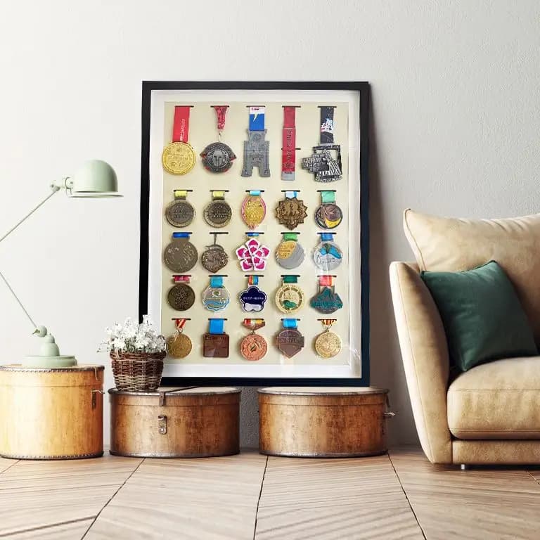 Présentoir de Médailles en Bois, Cadre Photo pour Exposition Militaire, Marathon, Natation, Football, Rangement de Médailles de dehors
