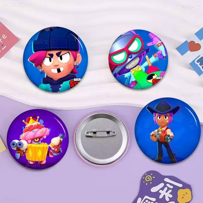 Badge en étain fait main 58 mm