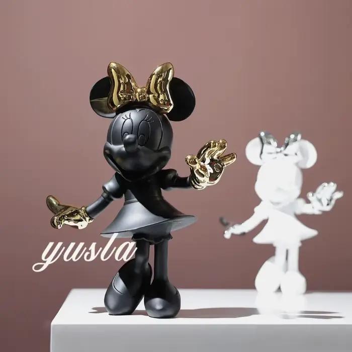 Figurine d'action Minnie Mouse, Ornements simples et modernes, Collection de jouets modèles tendance, Statues de Mickey