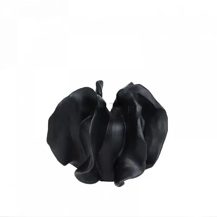 Vase en résine noir et blanc en forme de pétale pour arrangement floral, décoration de salle d'exposition, ornement de bureau de vente, accessoire de maison