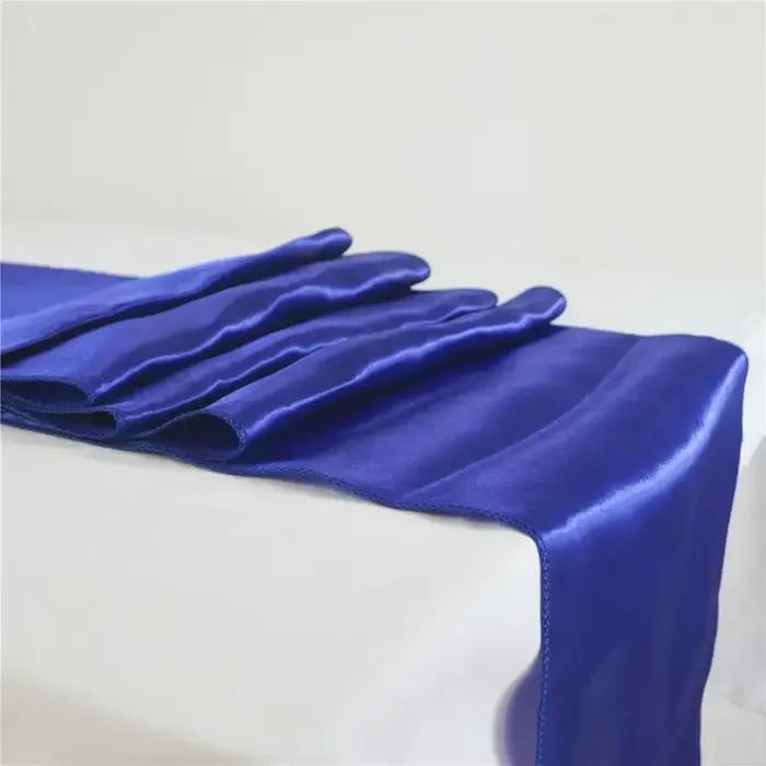 Chemins de table en satin 30x275cm pour mariage