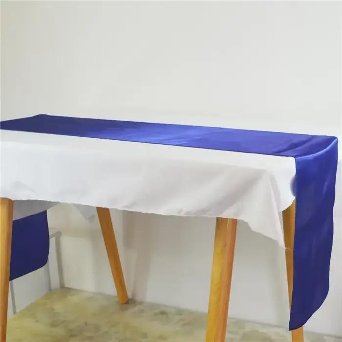 Chemins de table en satin 30x275cm pour mariage