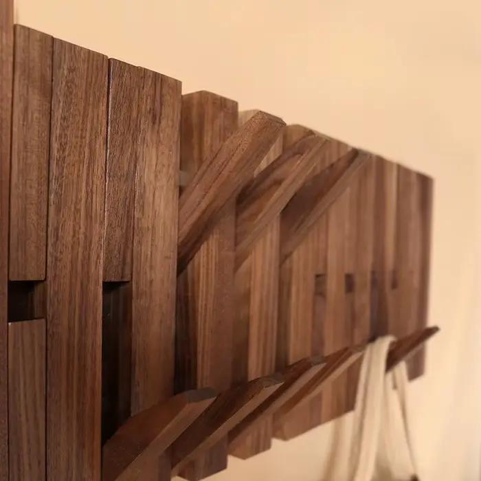 Cintre Mural en Bois Massif