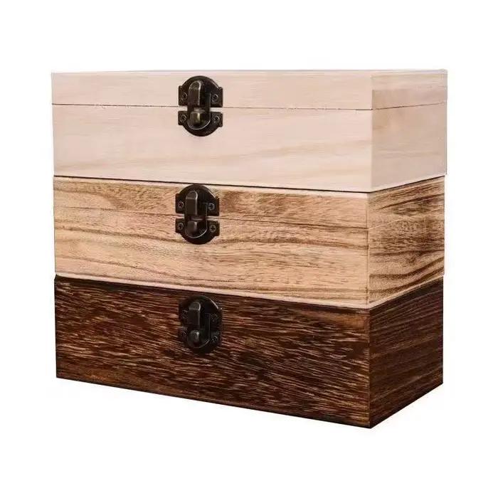Boîte-cadeau en bois rectangulaire