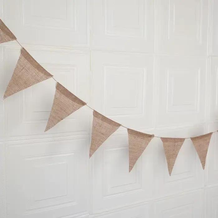 Drapeaux triangulaires en lin jute