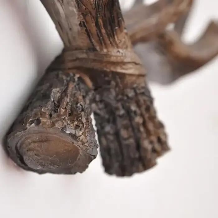 Crochet de décoration en bois de cerf en résine