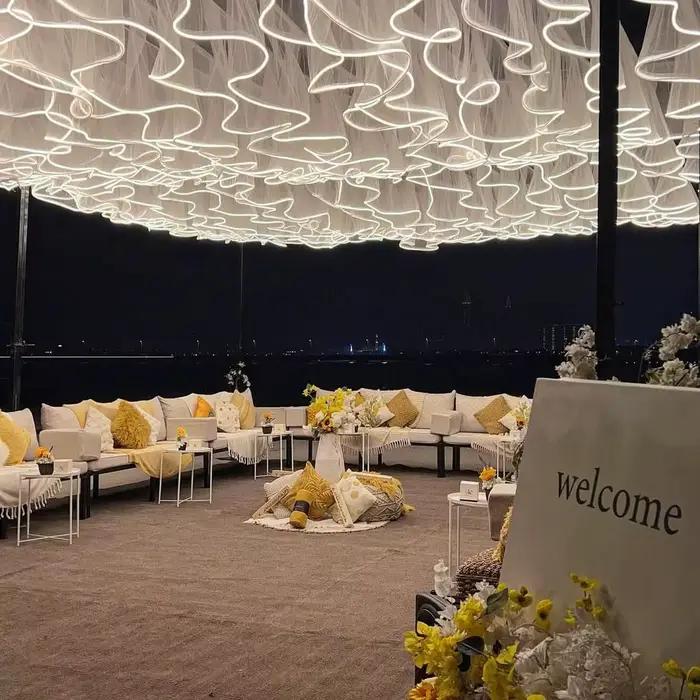Rideaux de voile pour plafond de mariage
