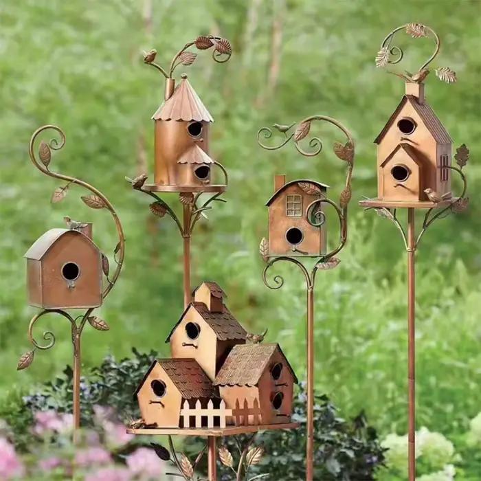 Piquets de jardin en métal pour nichoir