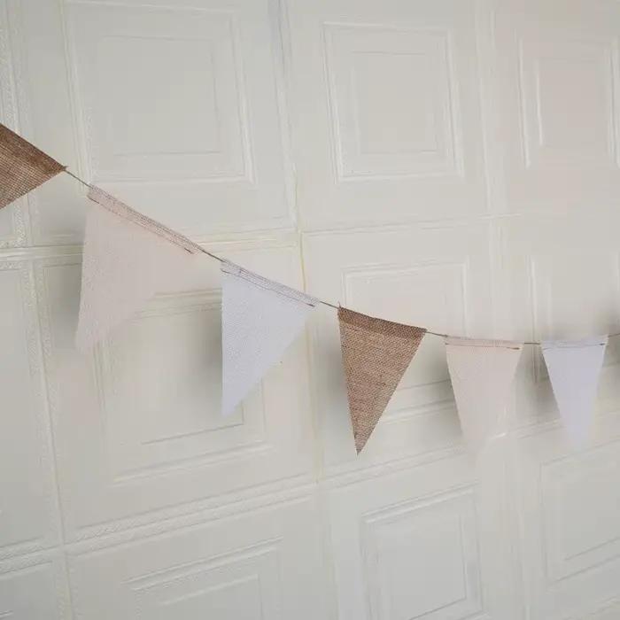 Drapeaux triangulaires en lin jute