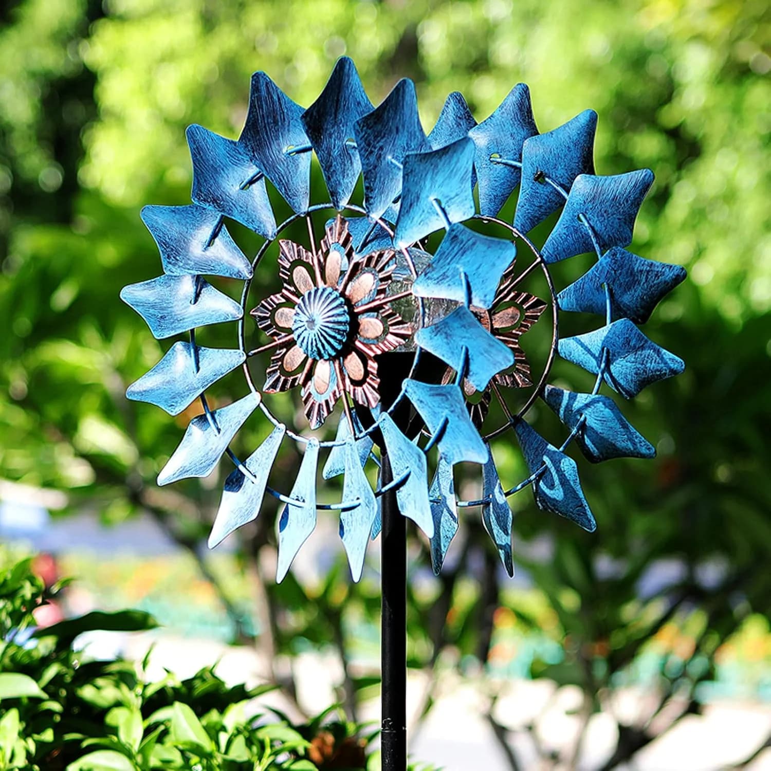 360 ° Moulin à vent rotatif de jardin, carillon à vent d'extérieur à énergie solaire, décor parfai