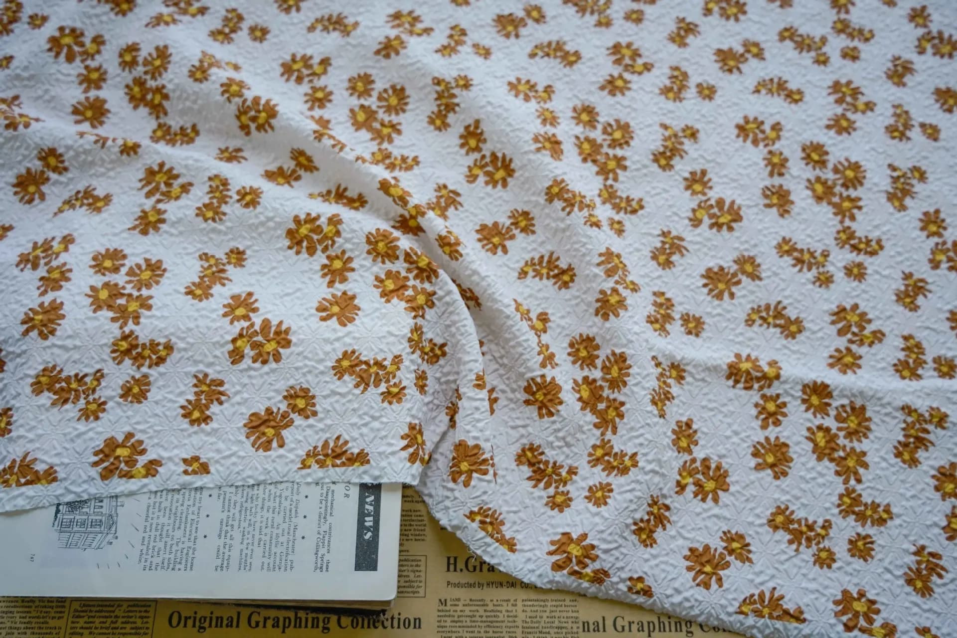 Petit tissu imprimé Floral café au lait, Style littéraire, robe pour femmes, Bouquet de fleurs décor