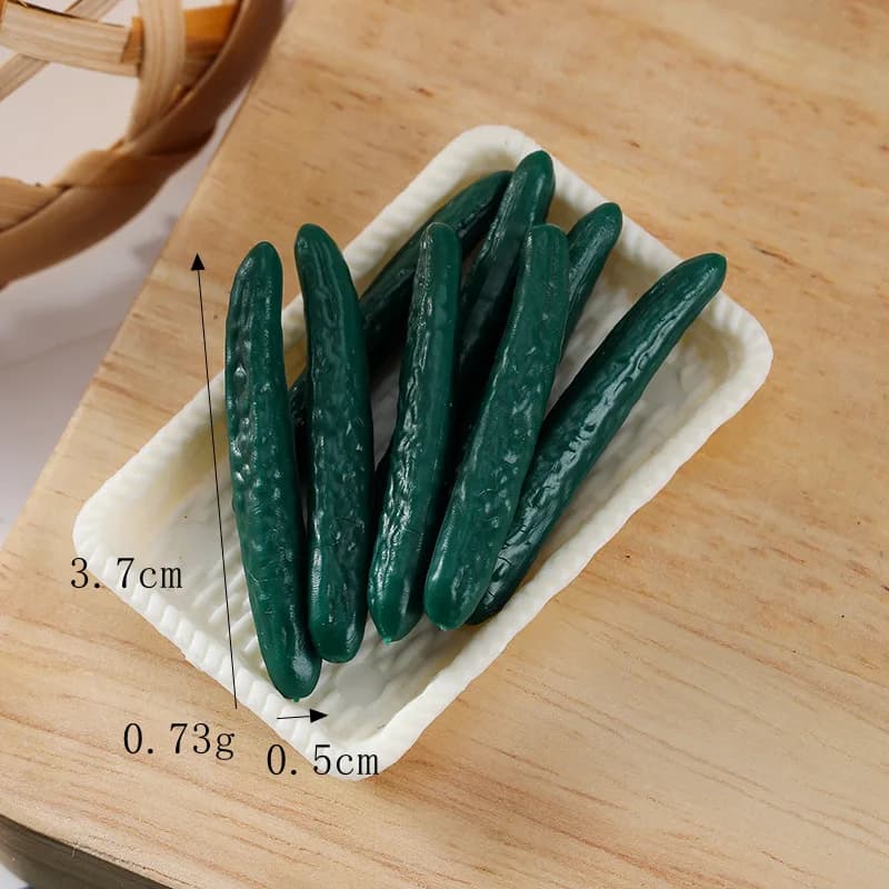 10 pièces Mini concombre légumes faux concombre maison de poupée scène de cuisine PVC Miniature nourriture jouer bricolage décoration faite à la main décor à la maison
