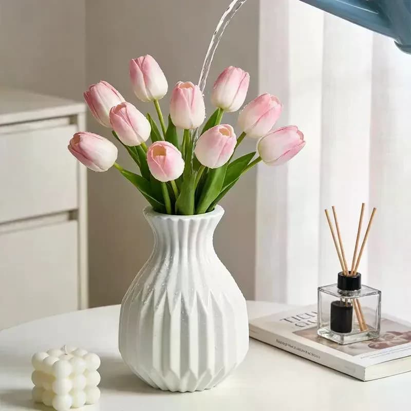 Vase en plastique effet vague d'eau, design d'inspiration nordique, idéal pour la décoration intérieure dans le salon ou la chambre