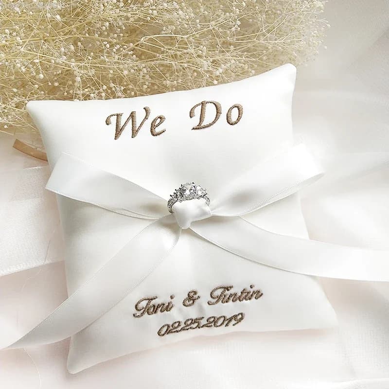 Ruban avec Logo brodé personnalisé, proposition de mariage, fiançailles, mariage, anneau de fabrication, oreiller, décor d'événement